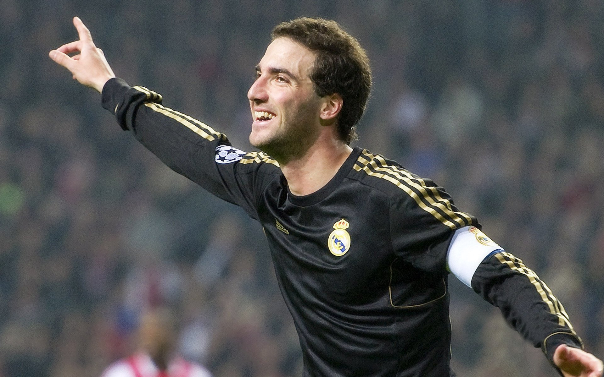 阿坎吉的沉默狙击，当美国战术机器碾过威尔士红龙