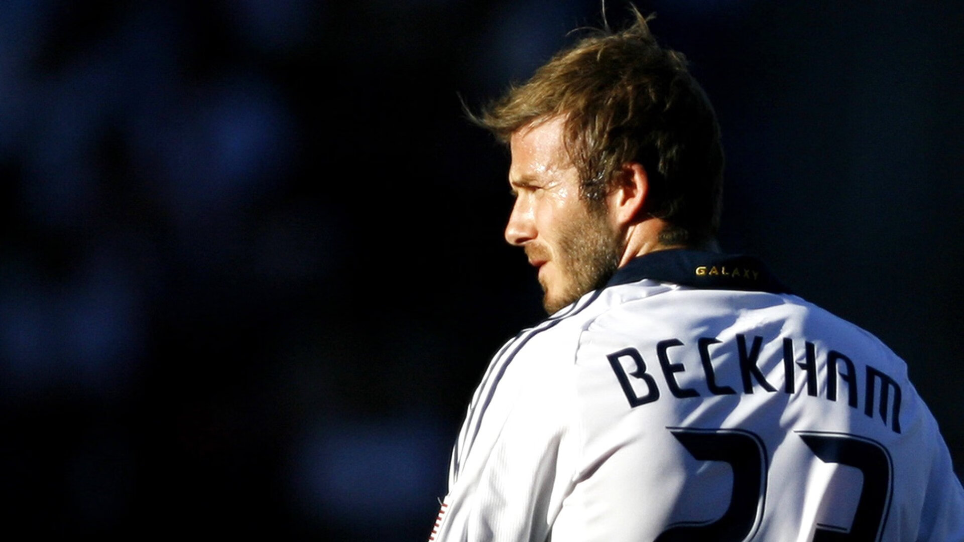 马克西贡献制胜表现，掘金强势晋级上海队